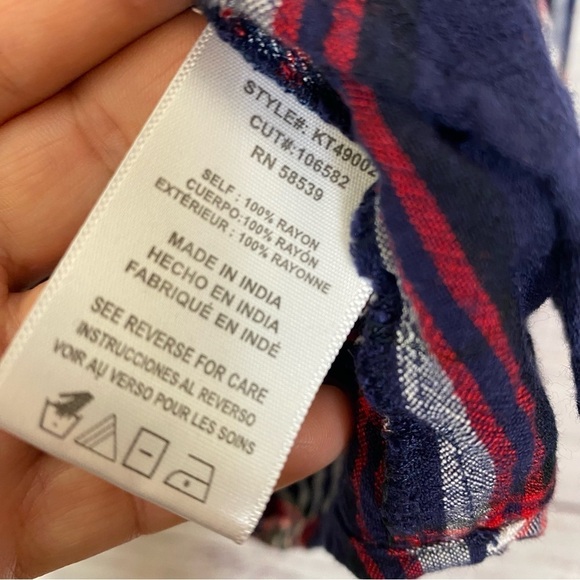 KUT from the KLOTH navy button front Size XSmall flannel shirt - Picture 7 of 9